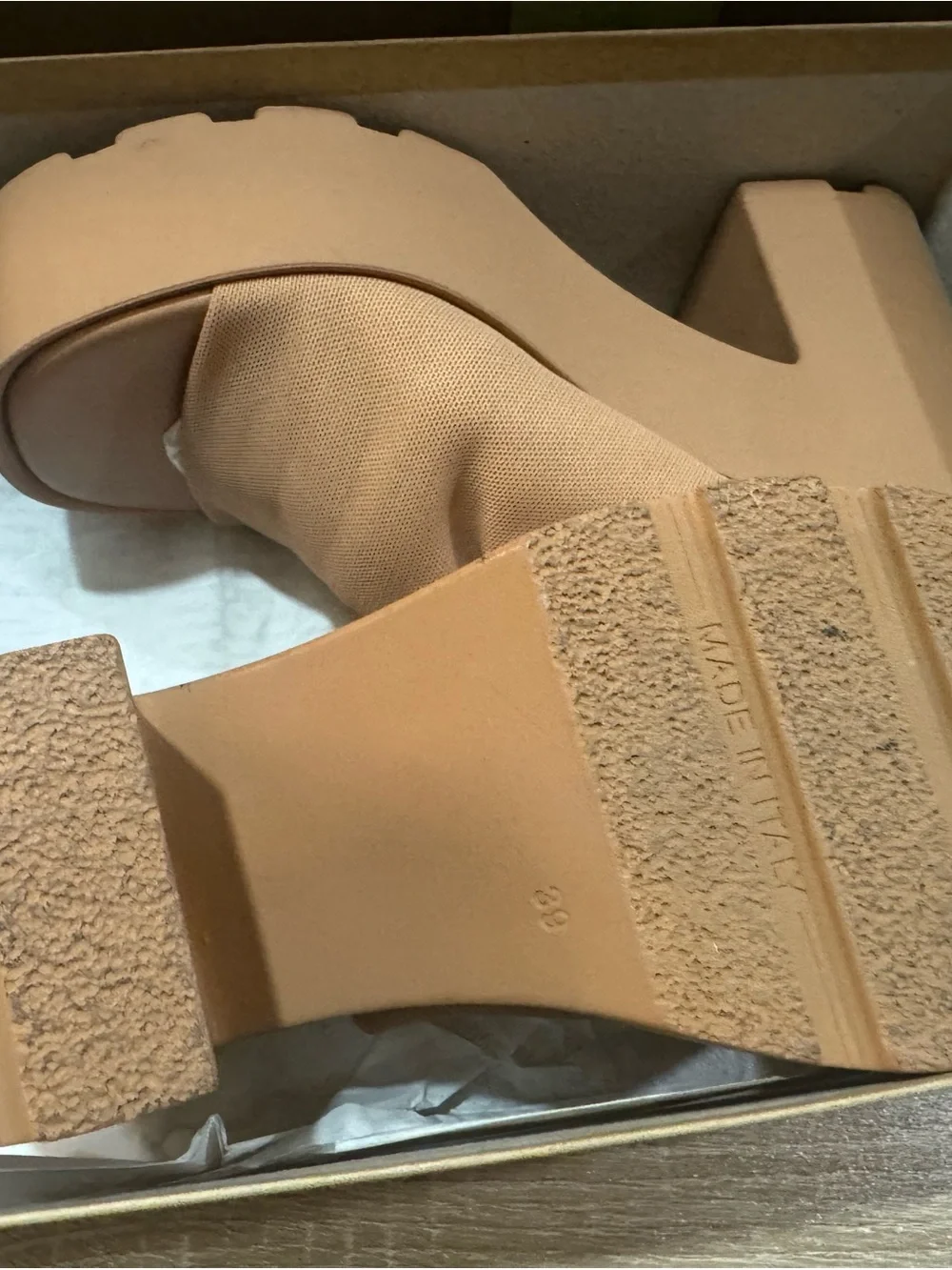 Steve Madden never worn